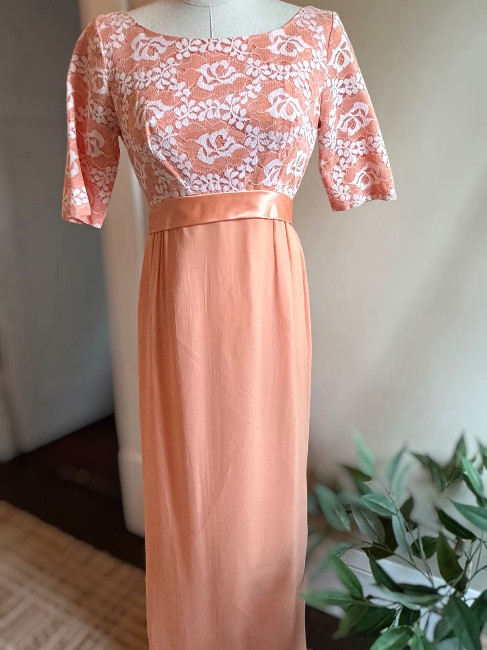 Elegant Peach Lace Bodice Vintage Dress